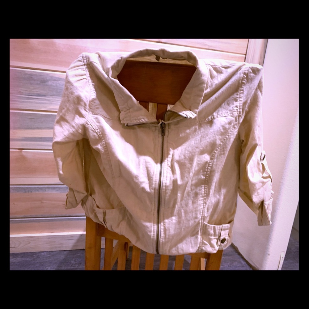 Lightweight jacket